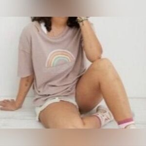 GUC Aerie "Love Who You Want To🌈 Distressed Graphic T-Shirt" 100% Cotton Medium